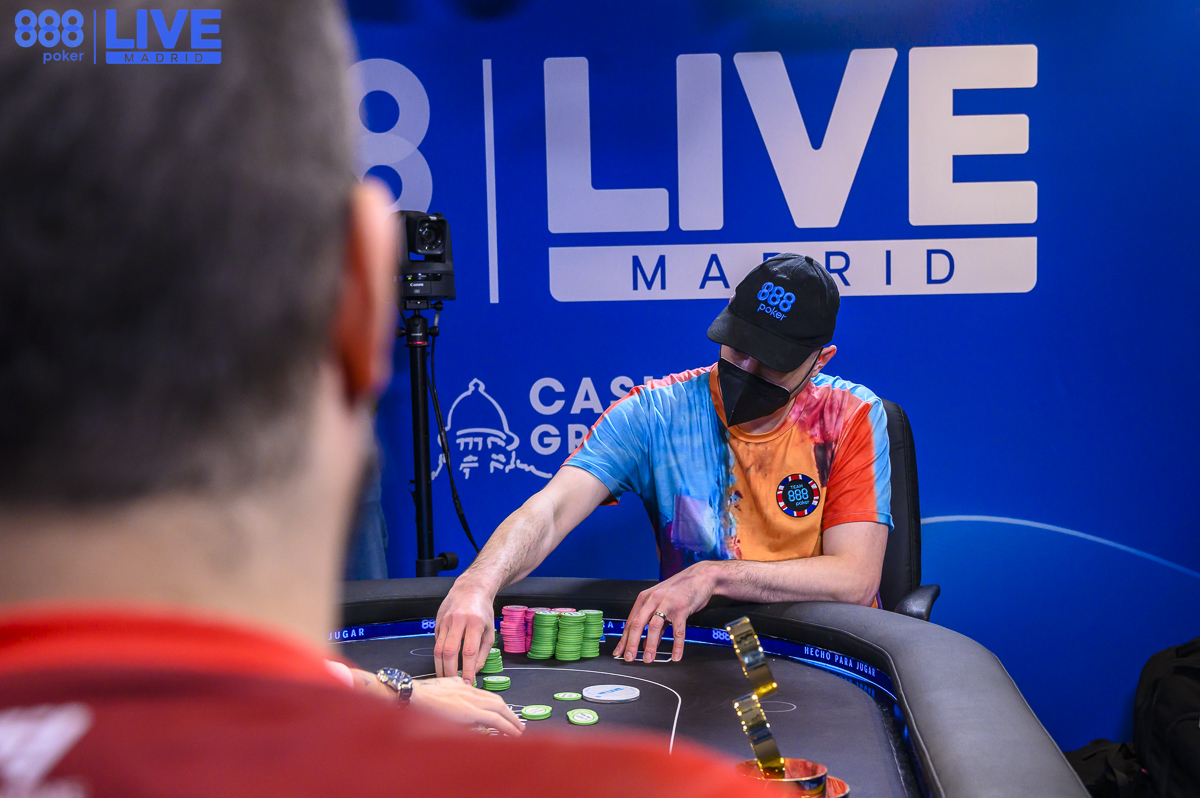 ian simpson poker