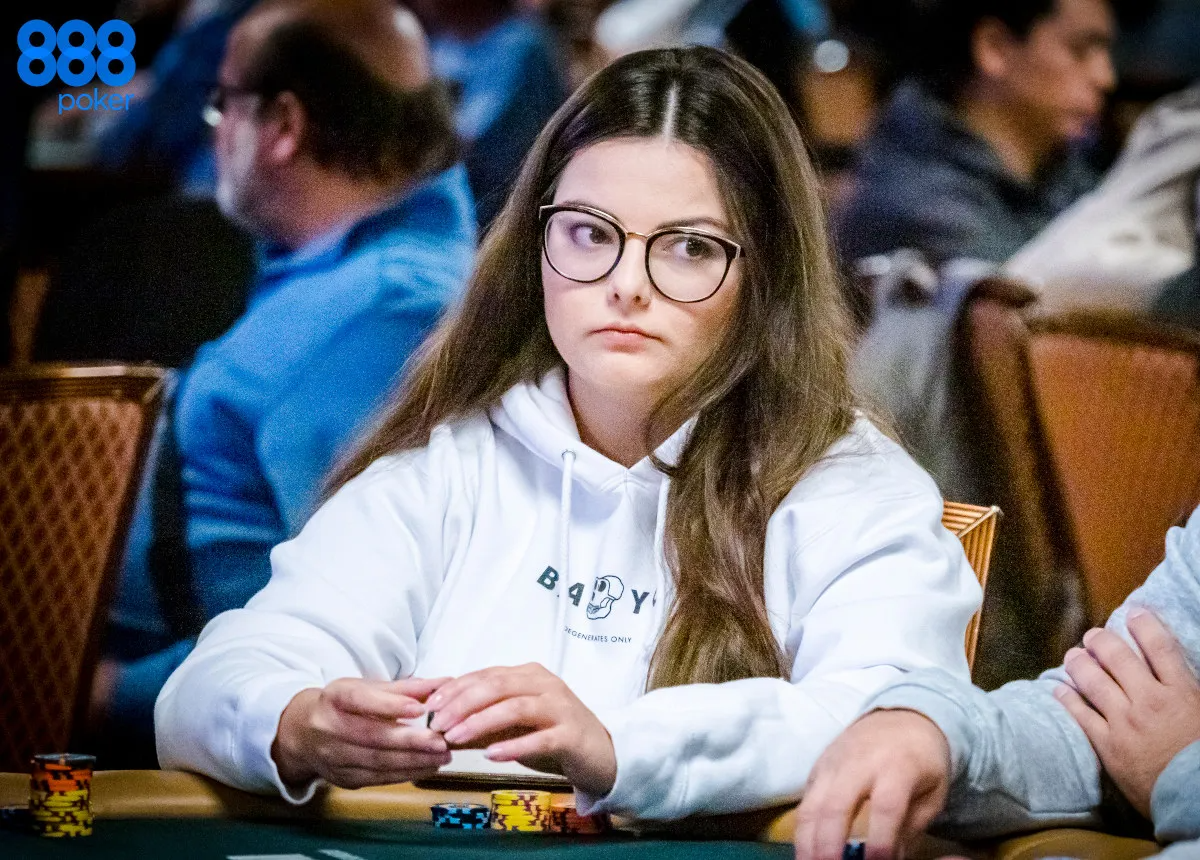 jogadora de poker ao vivo