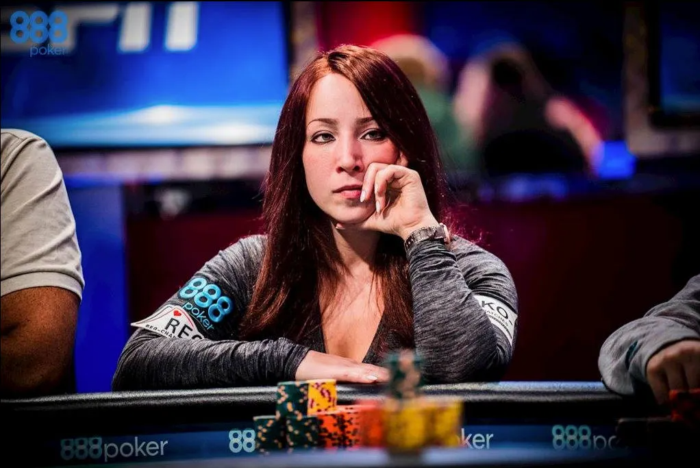 jogadora de poker 888