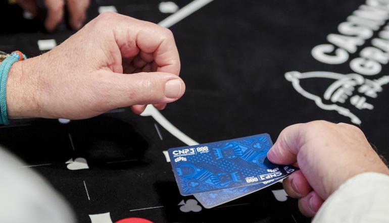 muck poker