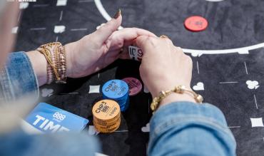 Any Two no Poker - Quando as Tuas Cartas Não Importam